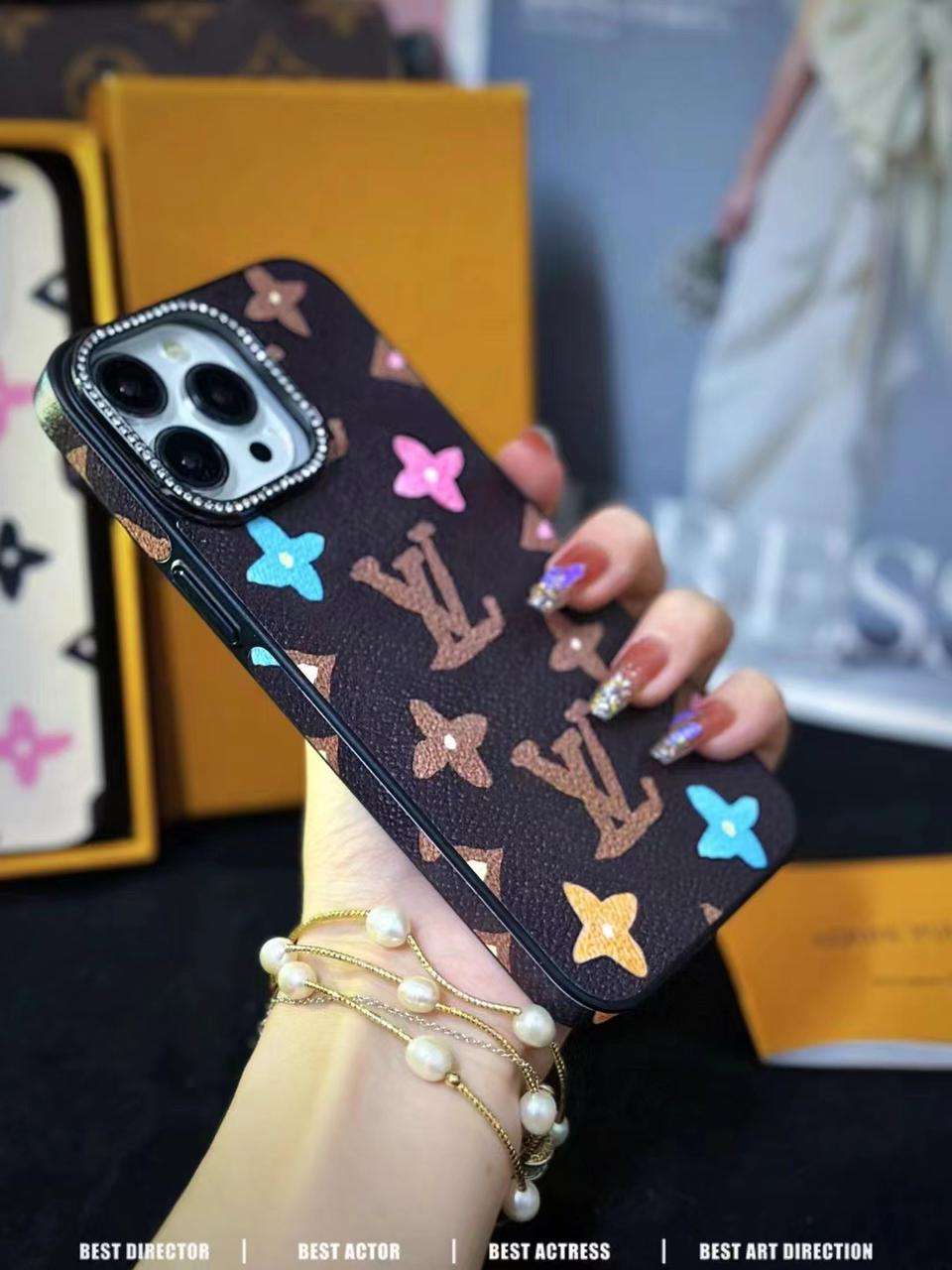 Louis Vuitton Diamond Lens Case iPhone Cases For 16 Plus Pro Pro max White