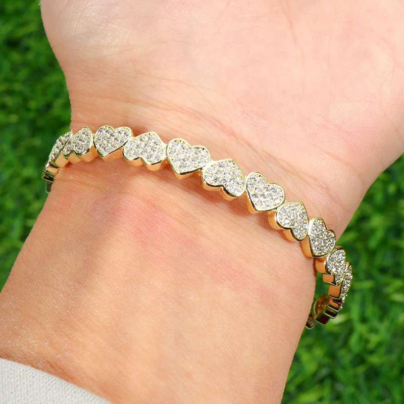 Heartfelt Cuff Bracelet GOLD